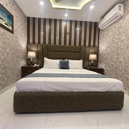 Hotel Croydon International Rawalpindi Dış mekan fotoğraf