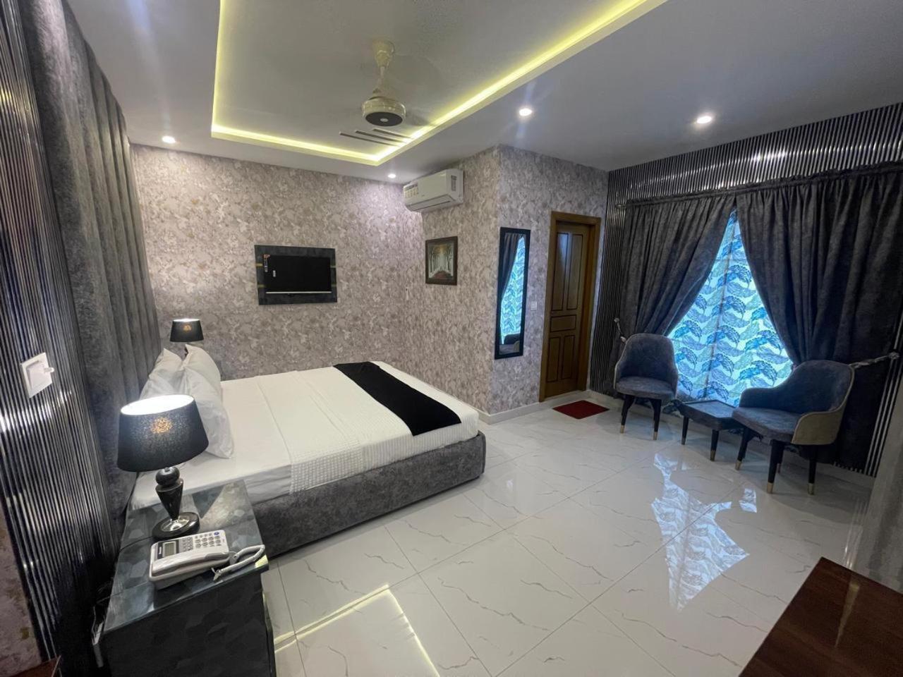 Hotel Croydon International Rawalpindi Dış mekan fotoğraf