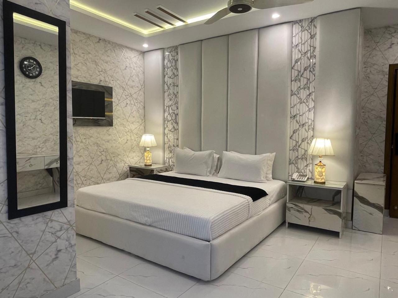 Hotel Croydon International Rawalpindi Dış mekan fotoğraf