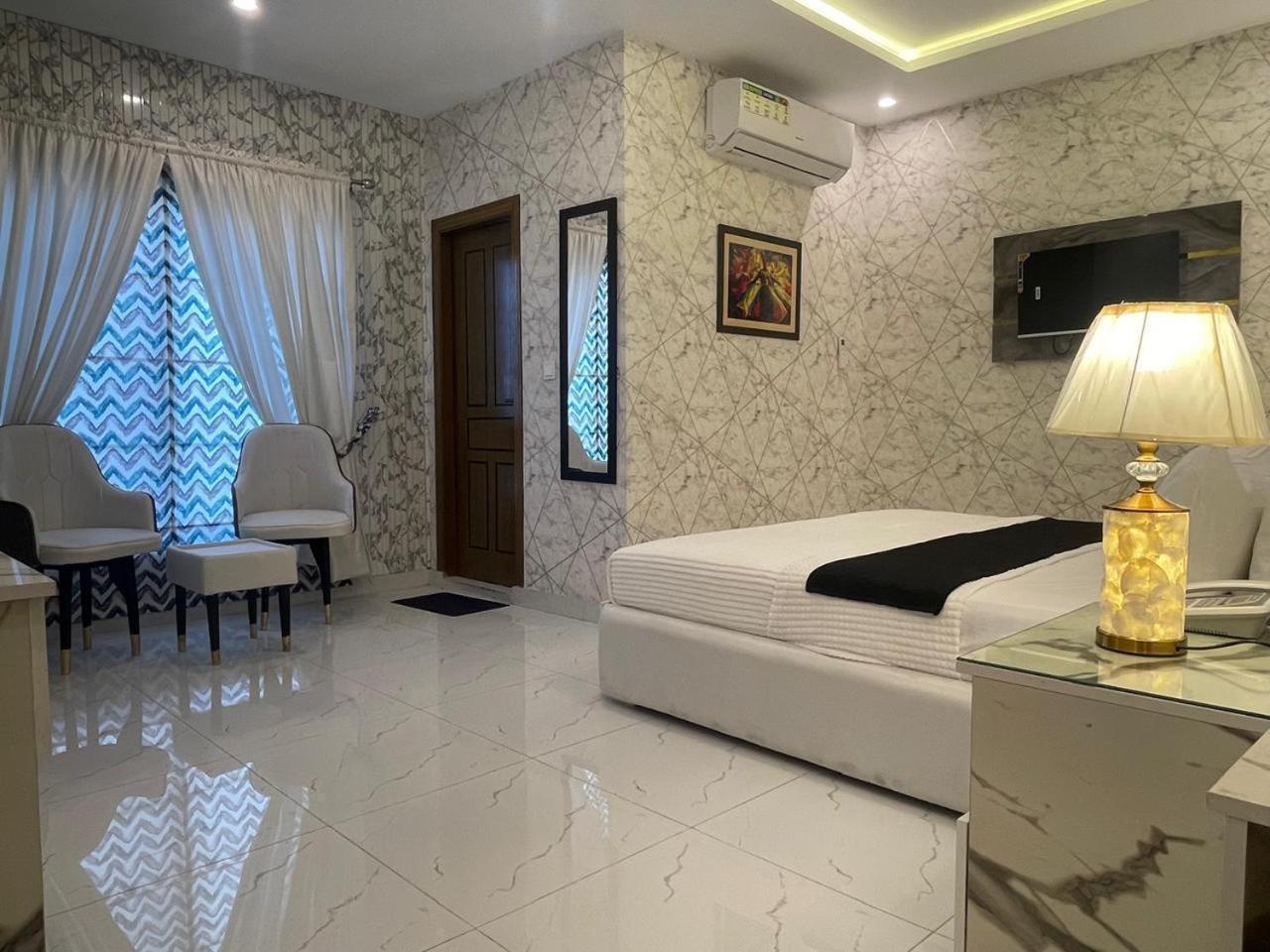Hotel Croydon International Rawalpindi Dış mekan fotoğraf