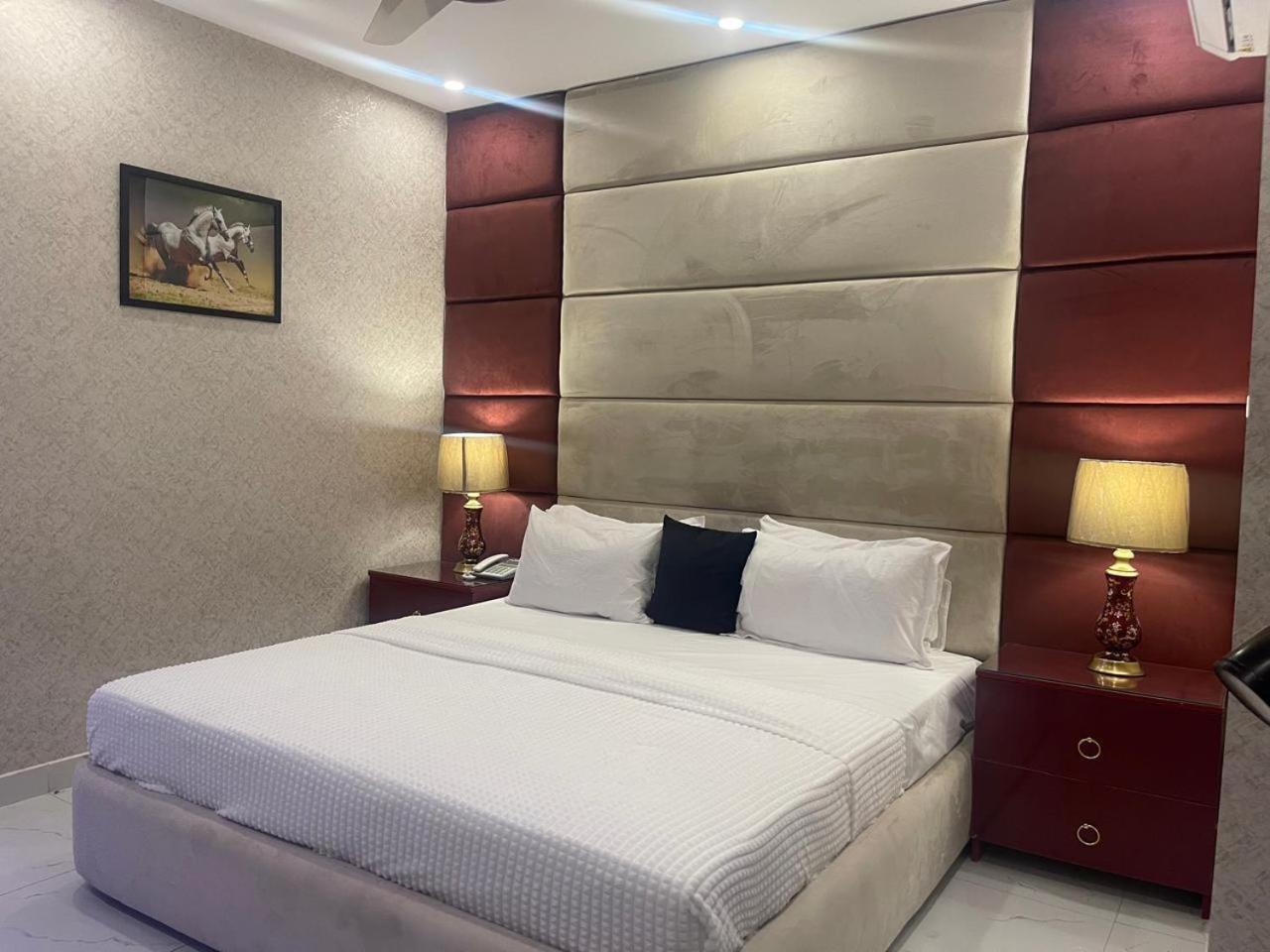 Hotel Croydon International Rawalpindi Dış mekan fotoğraf